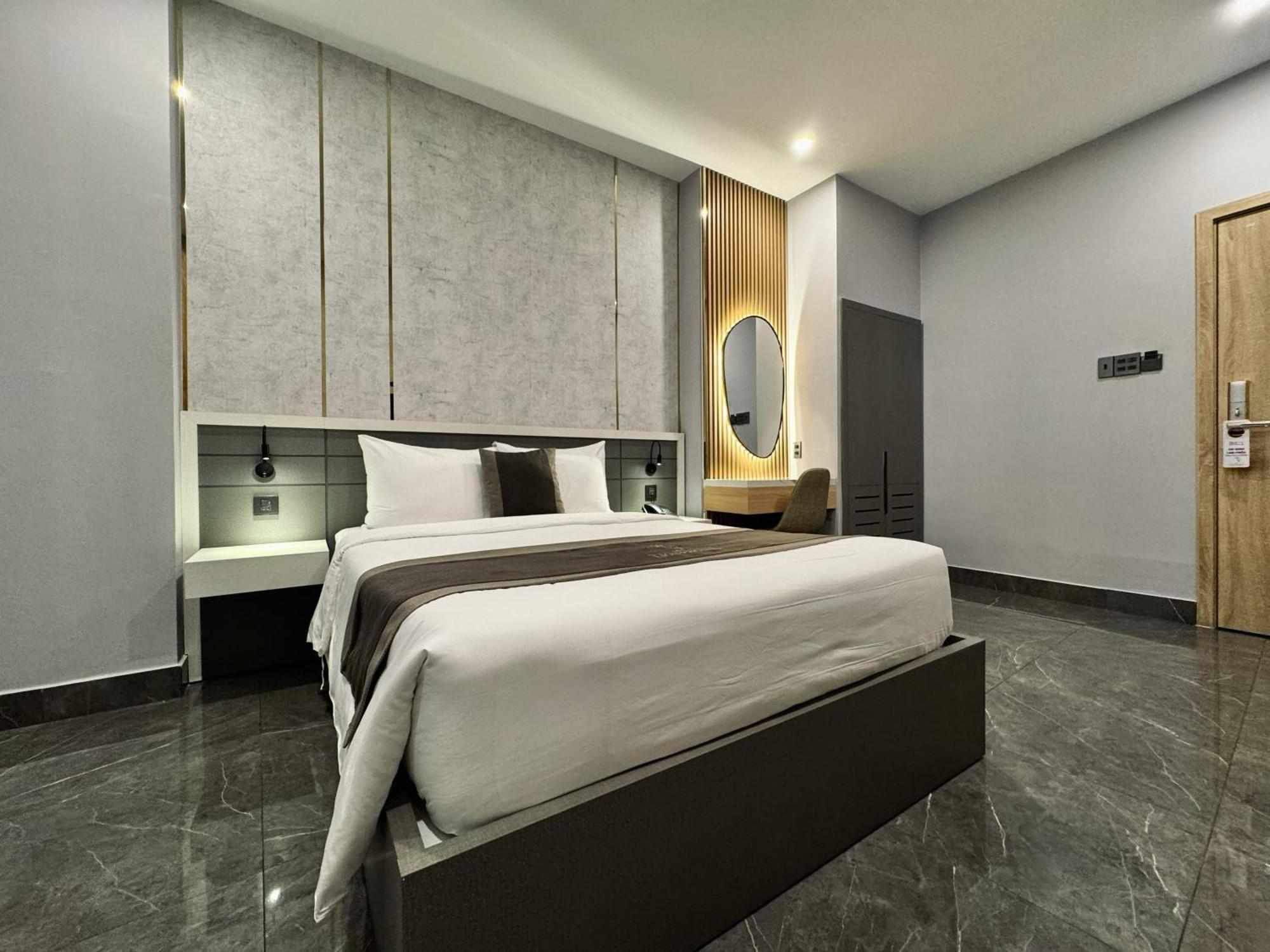 Lion 9 Hotel 껀터 외부 사진