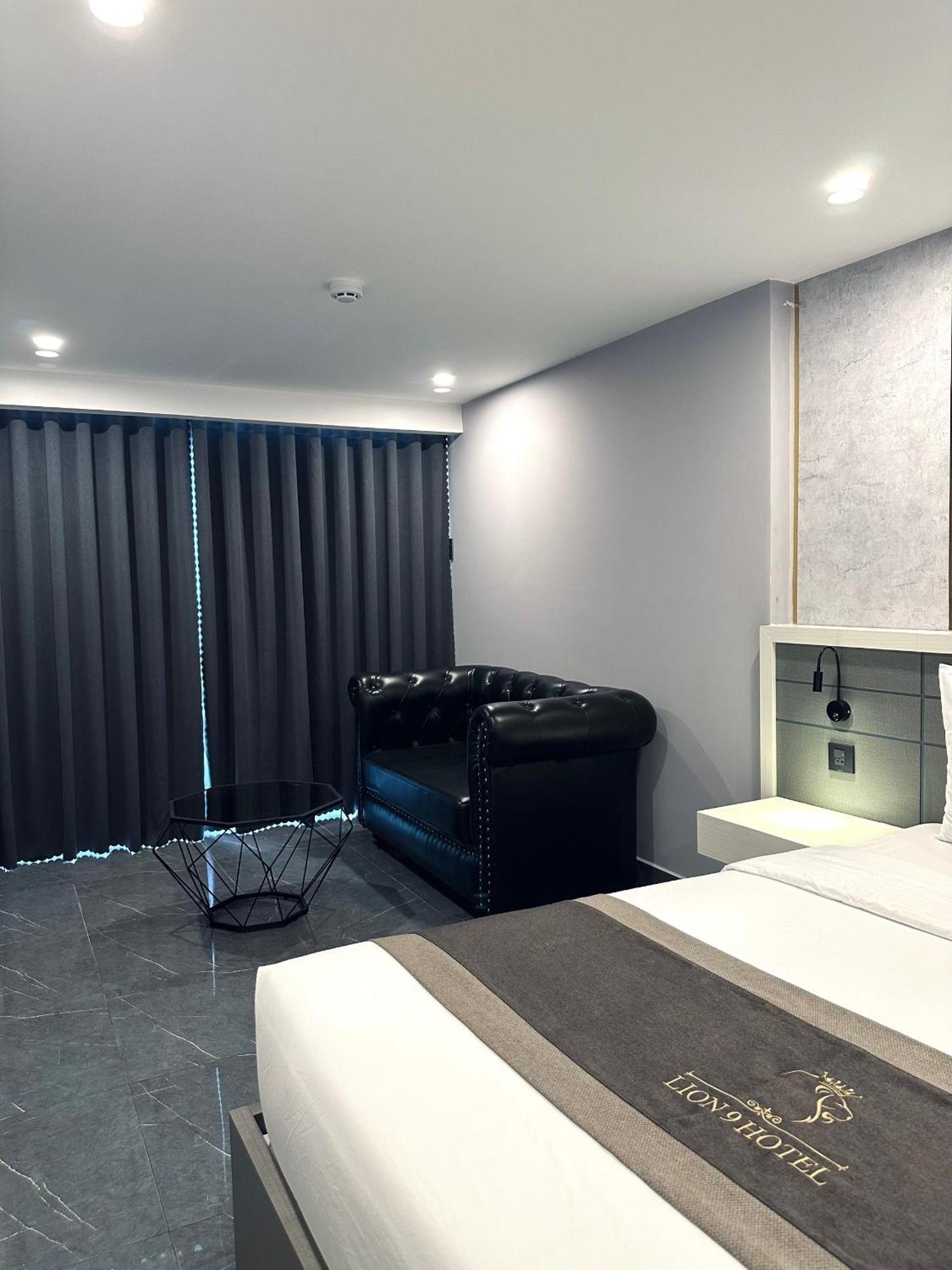 Lion 9 Hotel 껀터 외부 사진