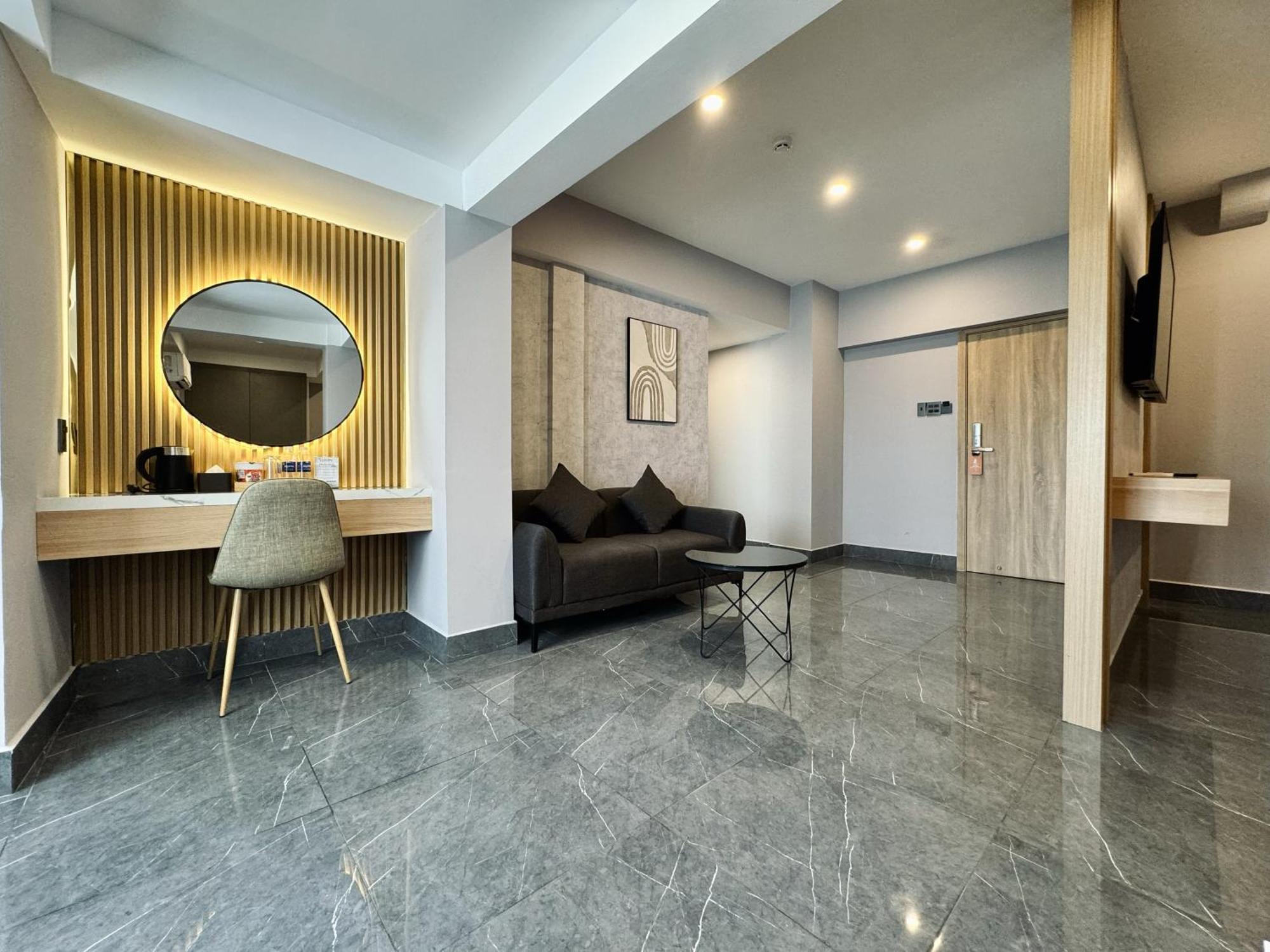 Lion 9 Hotel 껀터 외부 사진